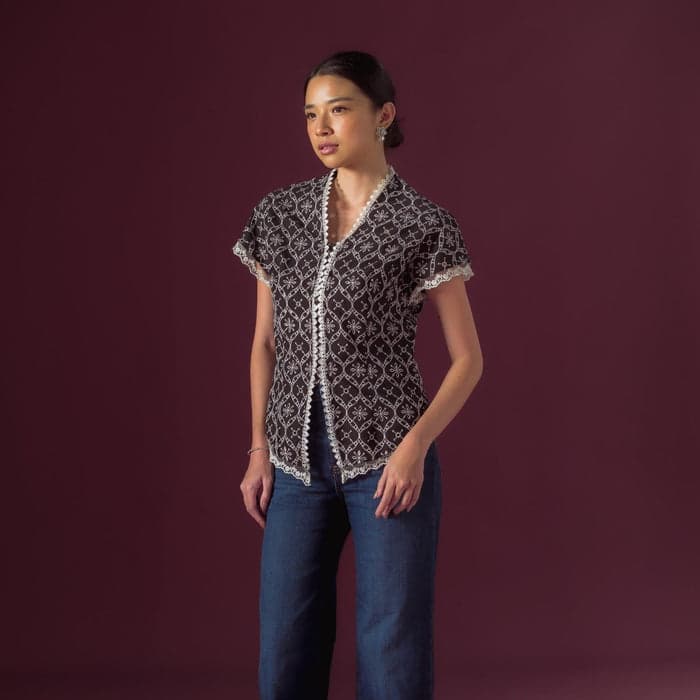 Celina — Atasan Kebaya Katun Bordir Lengan Pendek