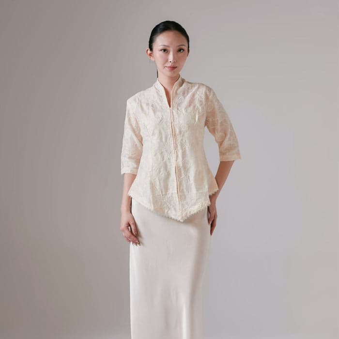Nadine — Kebaya Top Lengan Panjang