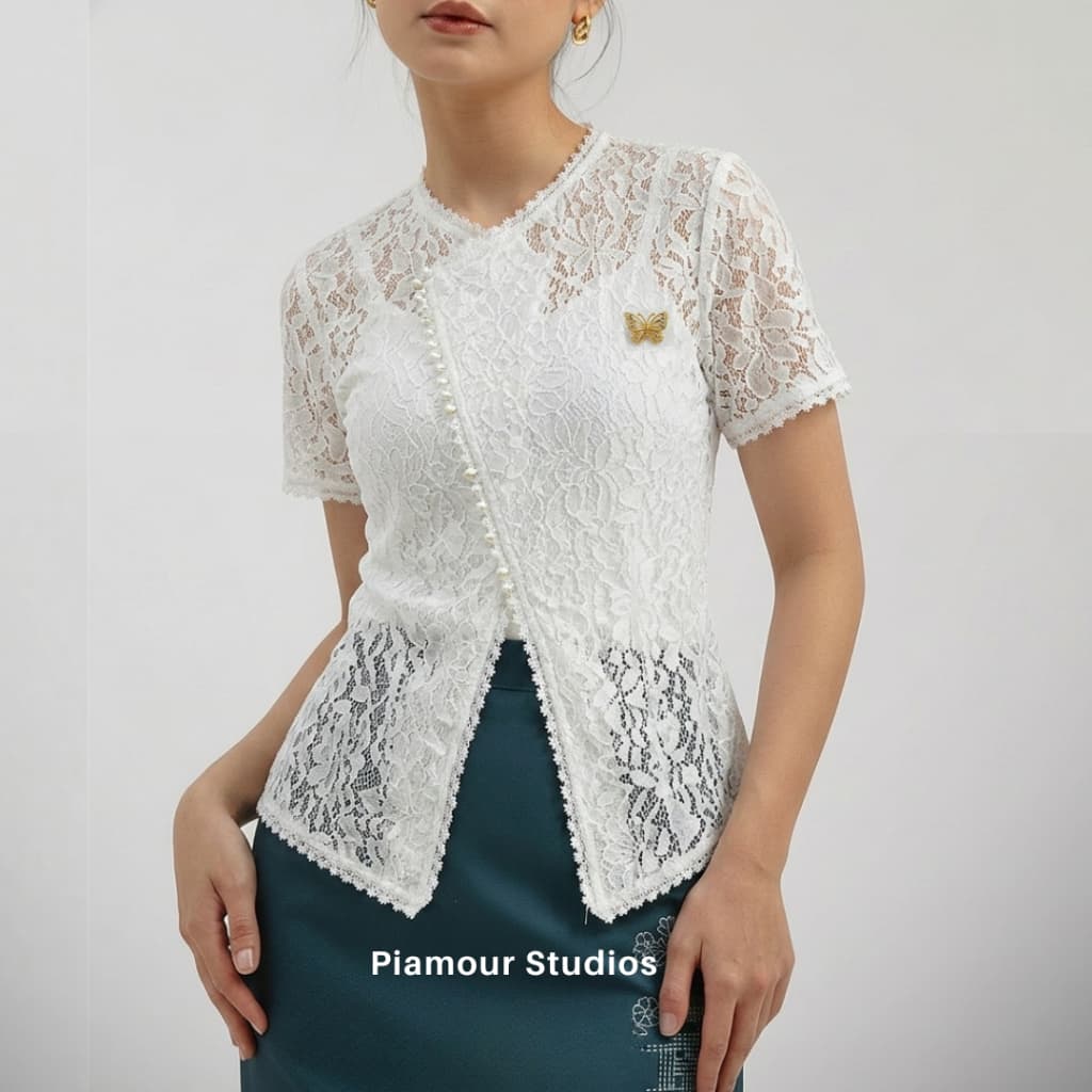 PIAMOUR | ELORA Kebaya Janggan Modern Brukat Lengan Pendek Premium Atasan Brokat Wisuda Pesta Baju Kondangan Wanita Kekinian 2026 Elegan