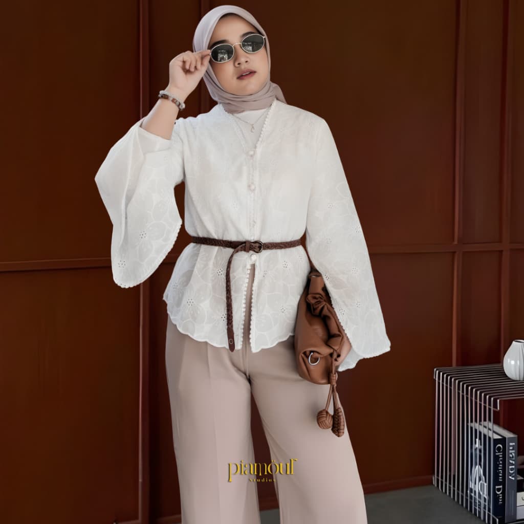 PIAMOUR Nara Top Kebaya Modern Fitted Atasan Wanita Kekinian Blouse Wanita Korean Baju kondangan Kekinian Wisuda